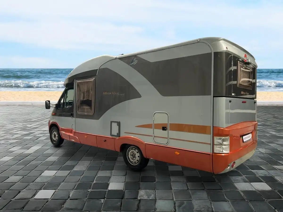 RENAULT Bürstner MegaVan IT 675 - Ansicht 3